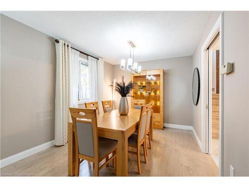 46 Vesper Court, Stoney Creek, ON - Indoor Photo Showing Dining Room