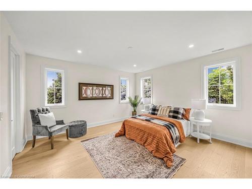 63 Brian Boulevard, Waterdown, ON - Indoor Photo Showing Bedroom