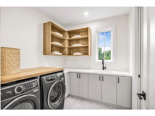 63 Brian Boulevard, Waterdown, ON - Indoor Photo Showing Laundry Room