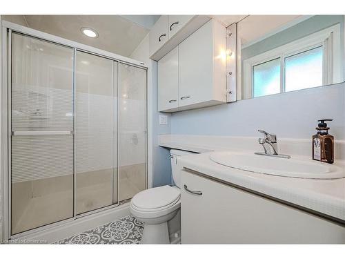 329 Silvana Crescent, Burlington, ON - Indoor Photo Showing Bathroom