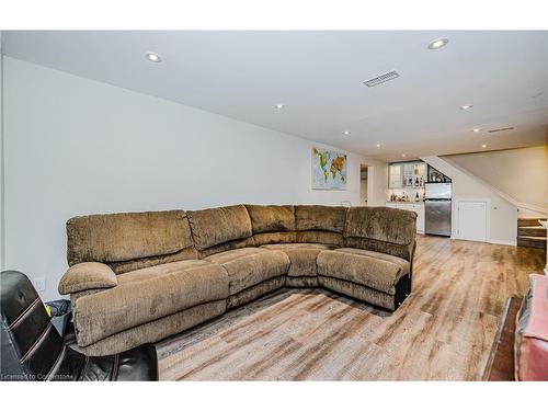 329 Silvana Crescent, Burlington, ON - Indoor Photo Showing Living Room