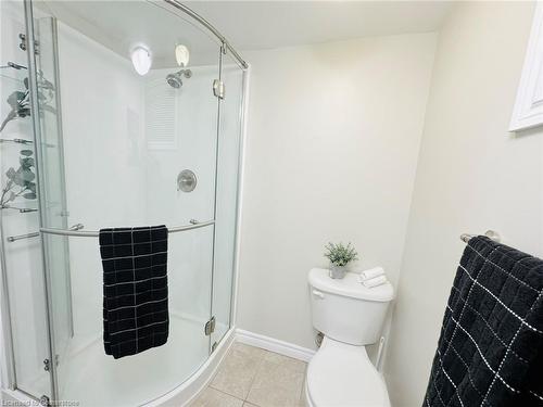 2434 Tait Avenue, Burlington, ON - Indoor Photo Showing Bathroom