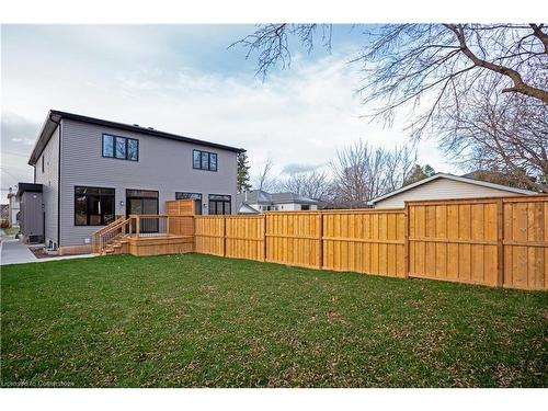 31 Dana Drive, Hamilton, ON - Outdoor