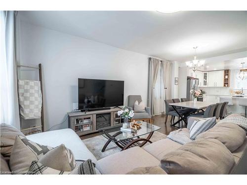 62 Guise Street E, Hamilton, ON - Indoor Photo Showing Living Room