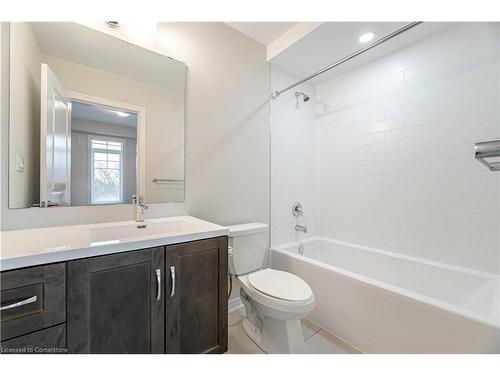 9-288 Glover Road, Stoney Creek, ON - Indoor Photo Showing Bathroom