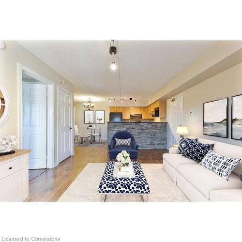 314-1490 Bishops Gate, Oakville, ON - Indoor Photo Showing Living Room