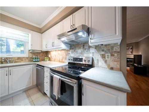 6-230 Meadowbrook Drive, Ancaster, ON - Indoor Photo Showing Kitchen With Stainless Steel Kitchen