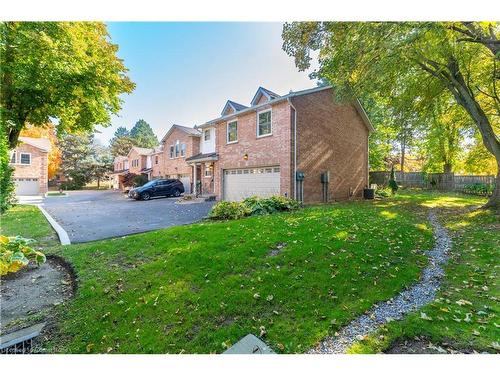 6-230 Meadowbrook Drive, Ancaster, ON - Outdoor