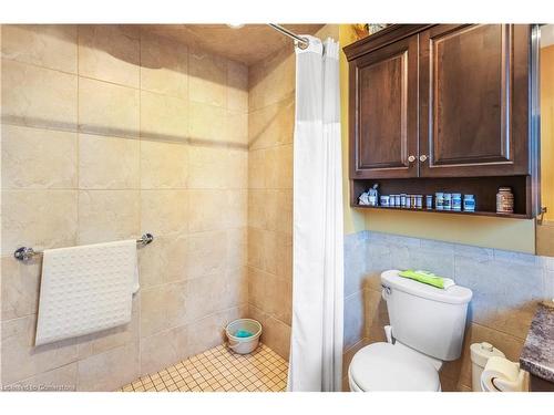 52 Postoaks Drive, Glanbrook, ON - Indoor Photo Showing Bathroom