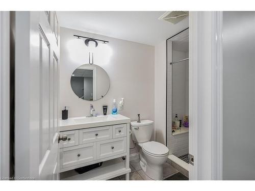 52 Postoaks Drive, Glanbrook, ON - Indoor Photo Showing Bathroom