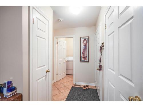 52 Postoaks Drive, Glanbrook, ON - Indoor Photo Showing Other Room