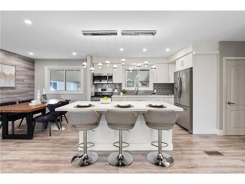 10 Jamar Circle, St. Catharines, ON - Indoor Photo Showing Dining Room