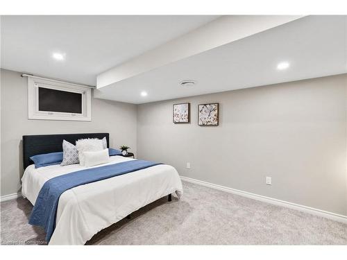 10 Jamar Circle, St. Catharines, ON - Indoor Photo Showing Bedroom