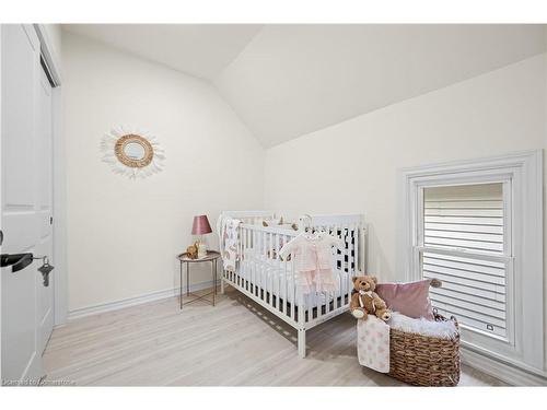 80 Courtwright Street, Fort Erie, ON - Indoor Photo Showing Bedroom