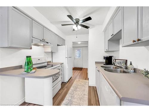 376 Silverbirch Boulevard, Mount Hope, ON - Indoor Photo Showing Kitchen With Double Sink