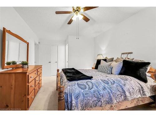 376 Silverbirch Boulevard, Mount Hope, ON - Indoor Photo Showing Bedroom