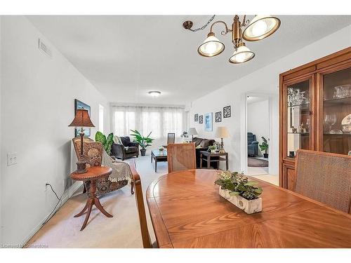 376 Silverbirch Boulevard, Mount Hope, ON - Indoor Photo Showing Dining Room