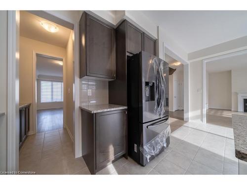 101 Cactus Crescent, Hamilton, ON - Indoor Photo Showing Kitchen