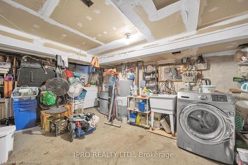 312 Westcourt Place, Waterloo, ON - Indoor Photo Showing Laundry Room