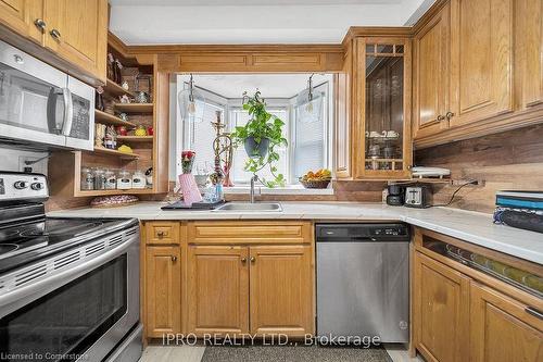 272 Westcourt Place, Waterloo, ON - Indoor Photo Showing Kitchen