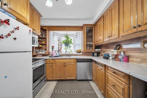 272 Westcourt Place, Waterloo, ON - Indoor Photo Showing Kitchen