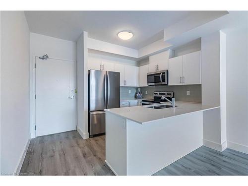 127-4 Kimberly Lane, Collingwood, ON - Indoor Photo Showing Kitchen With Stainless Steel Kitchen With Double Sink