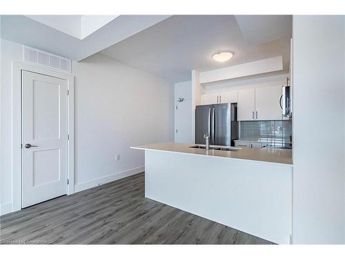 127-4 Kimberly Lane, Collingwood, ON - Indoor Photo Showing Kitchen With Double Sink