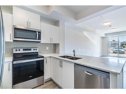 127-4 Kimberly Lane, Collingwood, ON - Indoor Photo Showing Kitchen With Stainless Steel Kitchen With Double Sink