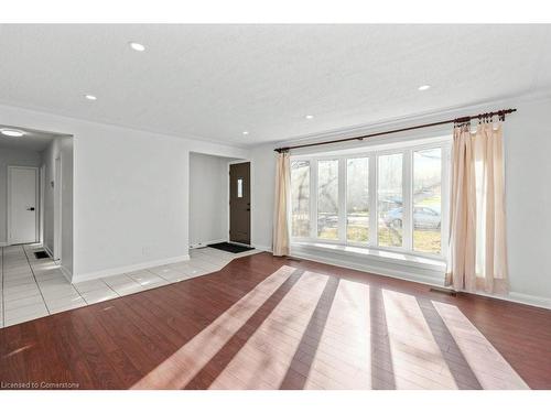 149 Victor Boulevard, Hamilton, ON - Indoor Photo Showing Other Room