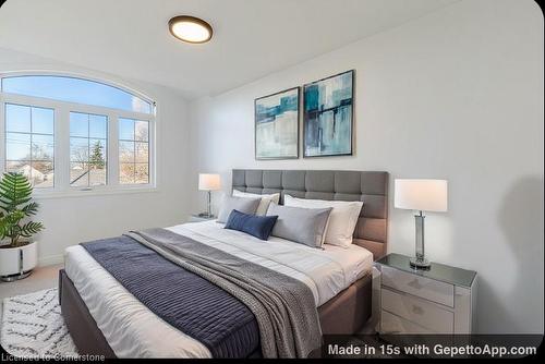 730 Knox Avenue, Hamilton, ON - Indoor Photo Showing Bedroom