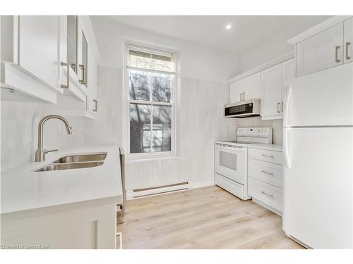 2-80 East Avenue S, Hamilton, ON - Indoor Photo Showing Kitchen With Double Sink