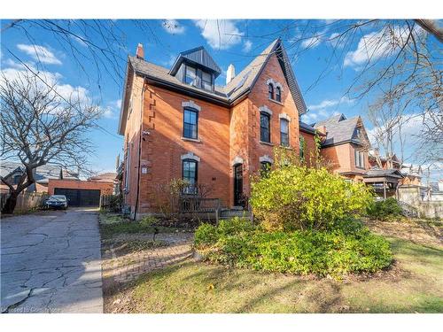 2-80 East Avenue S, Hamilton, ON - Outdoor