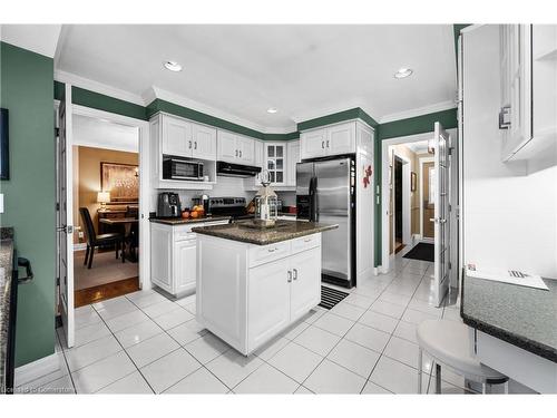 481 Townsend Avenue, Burlington, ON - Indoor Photo Showing Kitchen With Stainless Steel Kitchen With Upgraded Kitchen