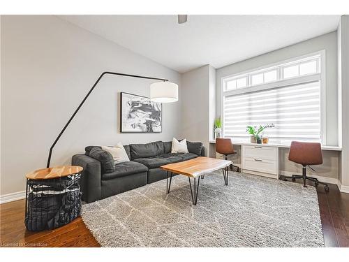 2244 Dewsbury Drive, Oakville, ON - Indoor Photo Showing Living Room