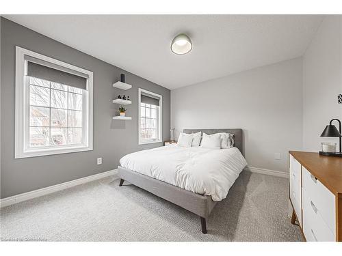 2244 Dewsbury Drive, Oakville, ON - Indoor Photo Showing Bedroom