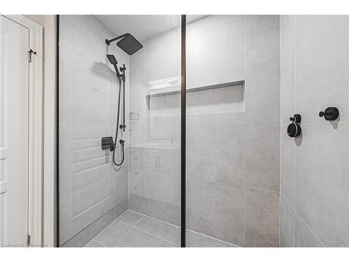 2244 Dewsbury Drive, Oakville, ON - Indoor Photo Showing Bathroom