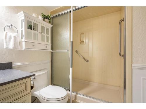 911-5280 Lakeshore Road, Burlington, ON - Indoor Photo Showing Bathroom