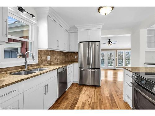 115 Gibson Street, Grimsby, ON - Indoor Photo Showing Kitchen With Double Sink With Upgraded Kitchen