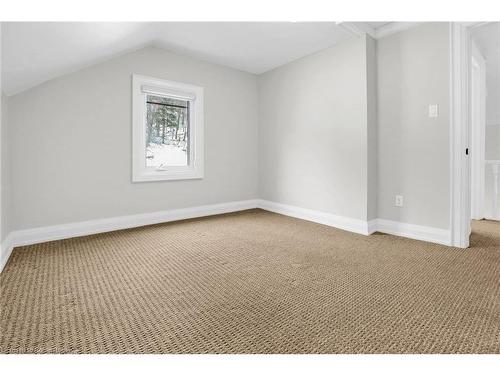 115 Gibson Street, Grimsby, ON - Indoor Photo Showing Other Room