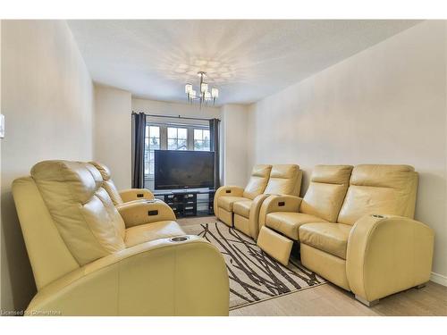 20 Basswood Road, Simcoe, ON - Indoor Photo Showing Living Room