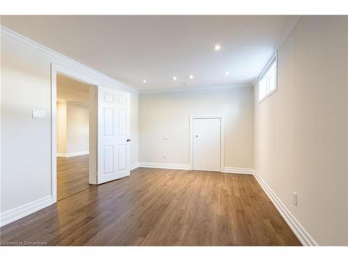 5247 Spruce Avenue, Burlington, ON - Indoor Photo Showing Other Room