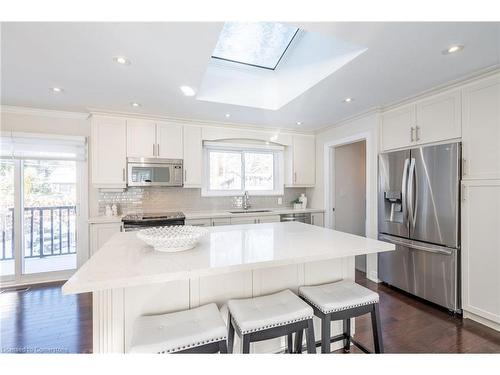 5247 Spruce Avenue, Burlington, ON - Indoor Photo Showing Kitchen With Stainless Steel Kitchen With Upgraded Kitchen