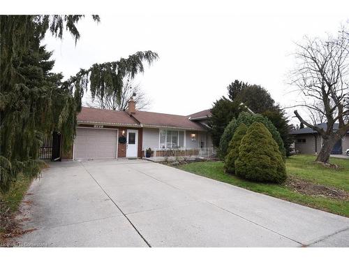 142 Council Crescent, Ancaster, ON - Outdoor With Facade