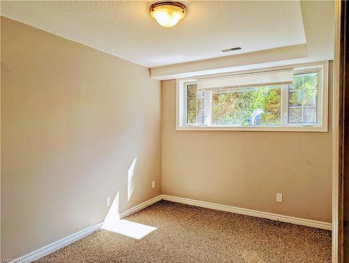 1 Rosedale Avenue, St. Catharines, ON - Indoor Photo Showing Other Room