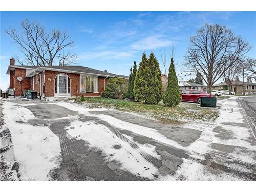 82 Guildwood Drive, Hamilton, ON - Outdoor