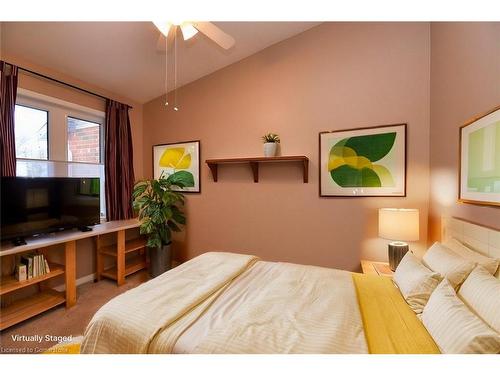 8-60 Rice Avenue, Hamilton, ON - Indoor Photo Showing Bedroom