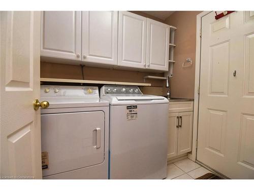 8-60 Rice Avenue, Hamilton, ON - Indoor Photo Showing Laundry Room