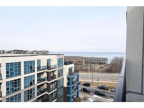 637-16 Concord Place, Grimsby, ON -  With View