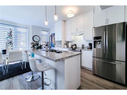 27-270 Melvin Avenue Avenue, Hamilton, ON - Indoor Photo Showing Kitchen With Double Sink With Upgraded Kitchen