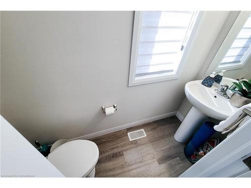 27-270 Melvin Avenue Avenue, Hamilton, ON - Indoor Photo Showing Bathroom